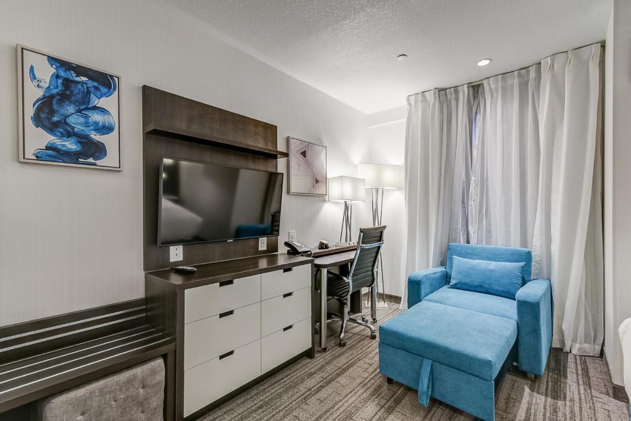 Est Hotel Торонто Екстер'єр фото
