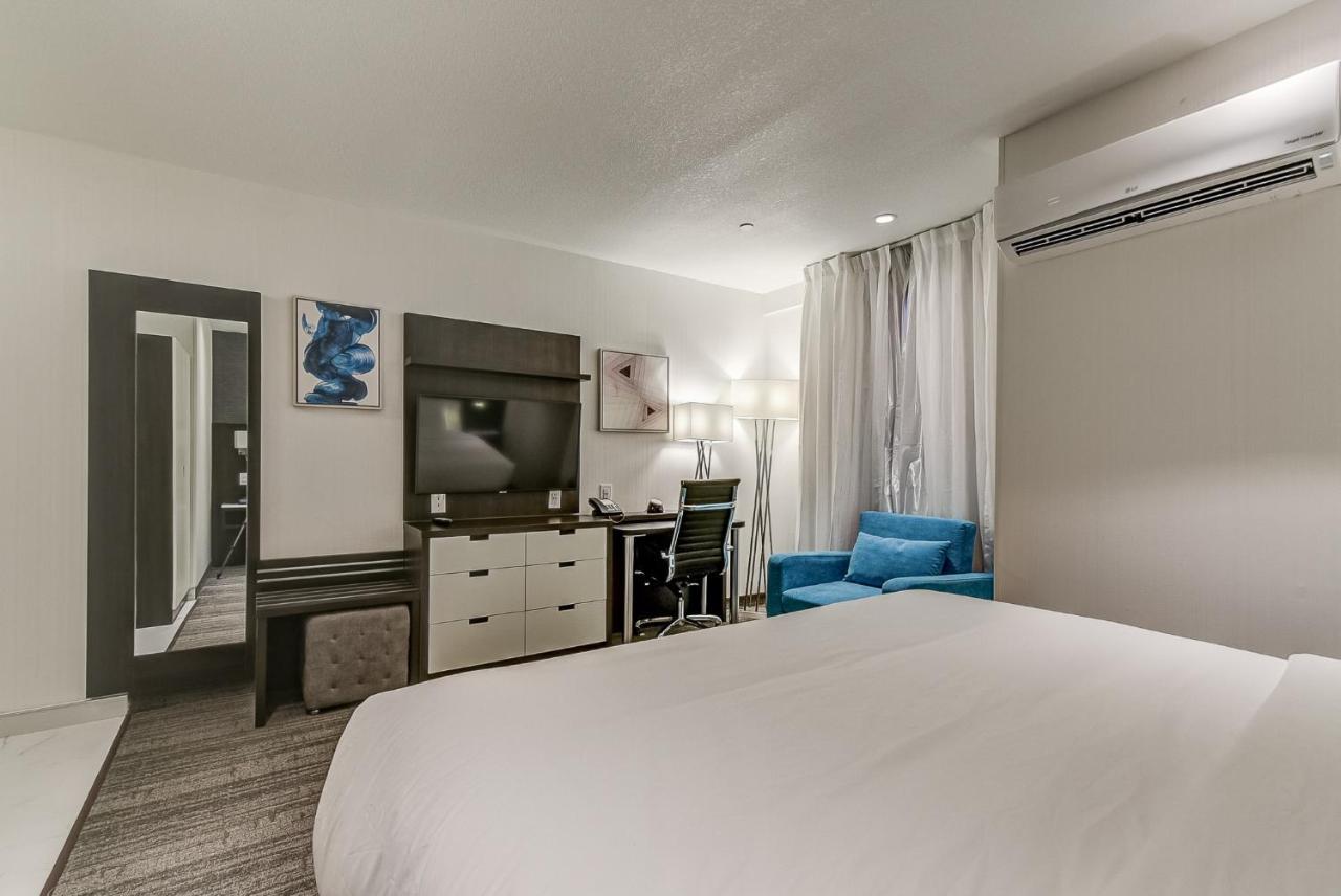 Est Hotel Торонто Екстер'єр фото
