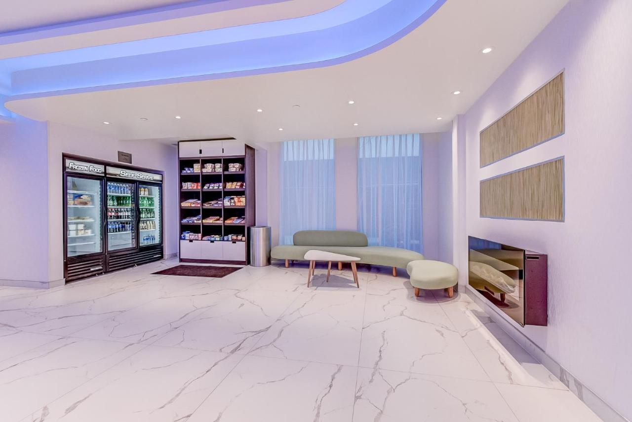 Est Hotel Торонто Екстер'єр фото